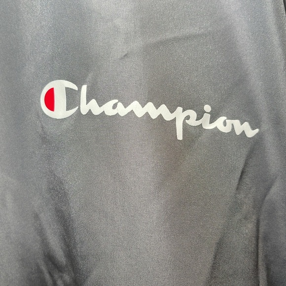 CLOSET CLEAROUT: Mens Champion Rain Jacket Sz XXL - Picture 2 of 4